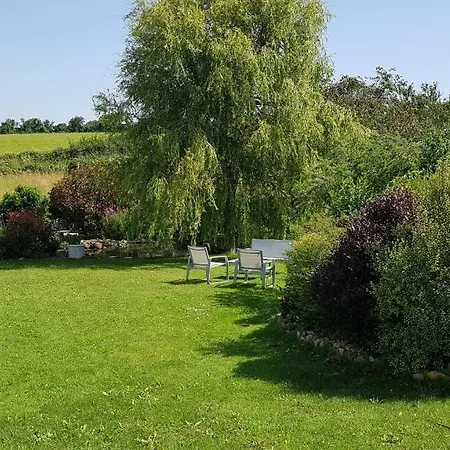 Bed & Breakfast Calme Et Detente Les Moitiers-d'Allonne